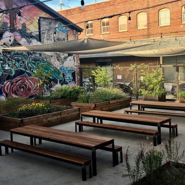 13 Delightfully Dog-Friendly Restaurants in Los Angeles